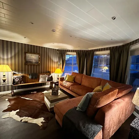 Sto, Aurora, Fjords, Hiking And Whale Safari Villa Sto