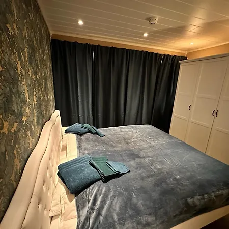 Villa Sto, Aurora, Fjords, Hiking And Whale Safari